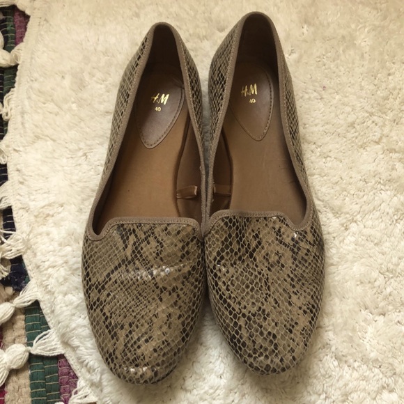 SOLD- H&M Snake Print Flats, EURO sz 40 / US Size 9 - Picture 5 of 7